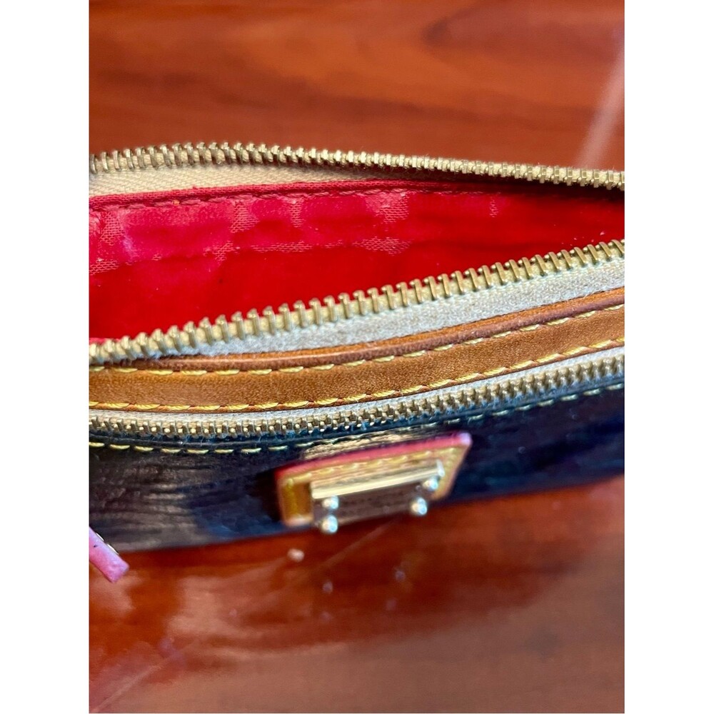 Dooney & Bourke Black and Tan Leather Keychain Wallet/Card Holder - Picture 3 of 3
